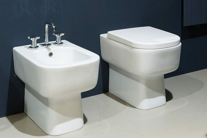 <span style="font-weight: bold;">МОНТАЖ УНИТАЗОВ, ПИССУАРОВ, БИДЕ</span>